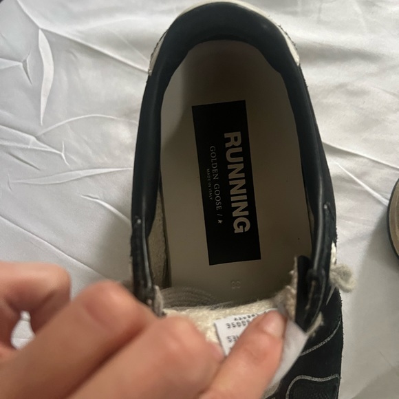 Golden Goode Running - Picture 5 of 6